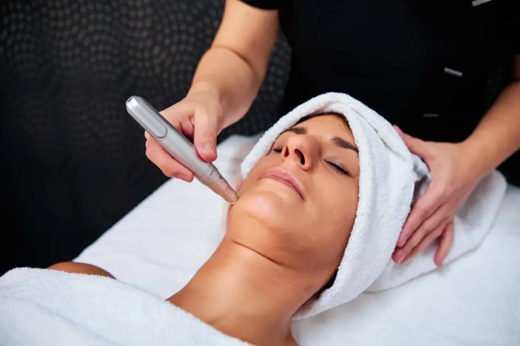Maximizing Results: Combining SkinPen Microneedling With Skincare Products